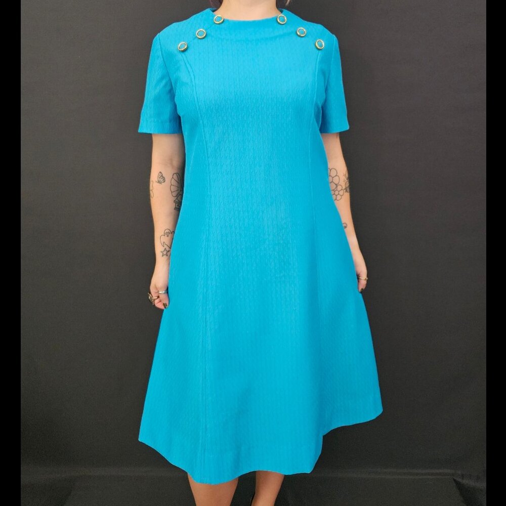 60s Mod Textured Short Sleeve Shift Dress